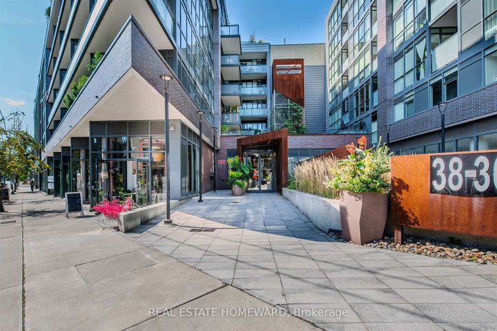 Photo 33 at 424 - 38 Howard Park Avenue, Roncesvalles, Toronto