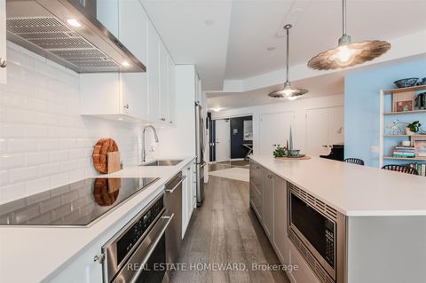 Photo 4 at 424 - 38 Howard Park Avenue, Roncesvalles, Toronto