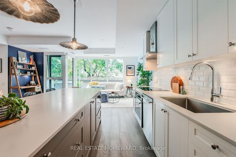 Photo 6 at 424 - 38 Howard Park Avenue, Roncesvalles, Toronto
