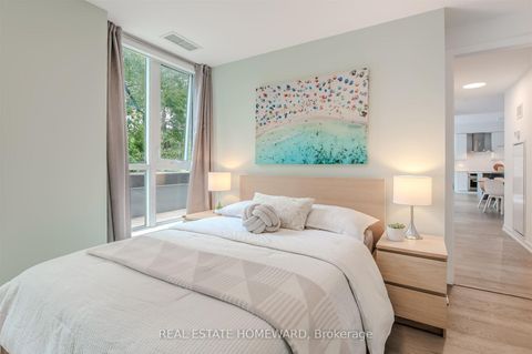 Photo 20 at 424 - 38 Howard Park Avenue, Roncesvalles, Toronto