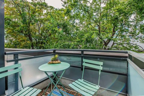 Photo 28 at 424 - 38 Howard Park Avenue, Roncesvalles, Toronto