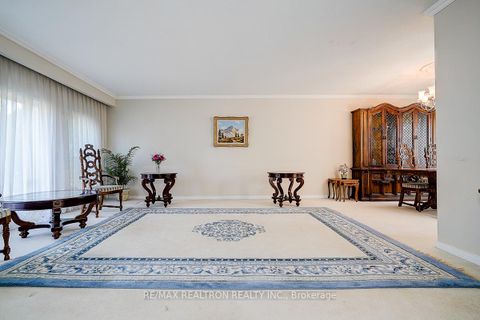 Photo 1 at 9 Eastlea Crescent, L'Amoreaux, Toronto