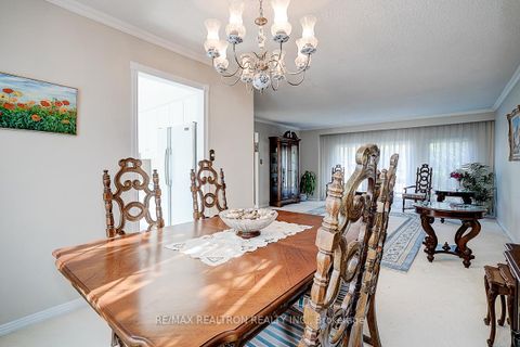 Photo 5 at 9 Eastlea Crescent, L'Amoreaux, Toronto