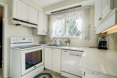 Photo 7 at 9 Eastlea Crescent, L'Amoreaux, Toronto