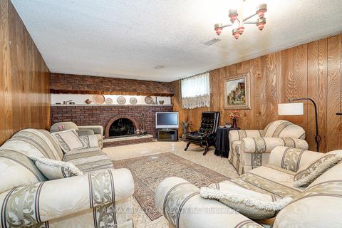 Photo 23 at 9 Eastlea Crescent, L'Amoreaux, Toronto