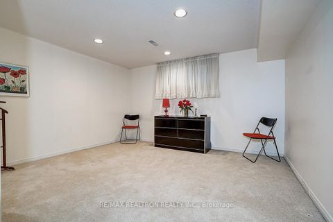 Photo 25 at 9 Eastlea Crescent, L'Amoreaux, Toronto