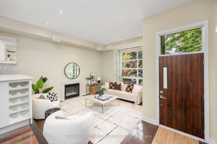 Photo 4 at 29B Beechwood Drive, Broadview North, Toronto