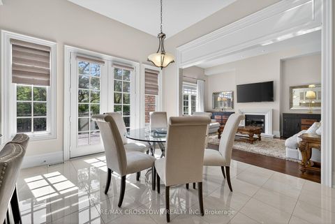 Photo 12 at 10 Annsleywood Court, Kleinburg, Vaughan