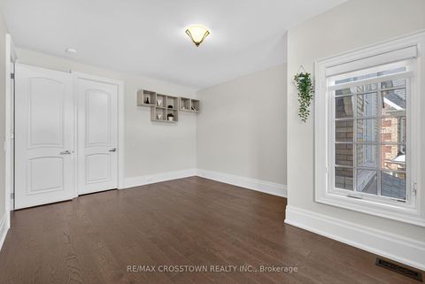 Photo 31 at 10 Annsleywood Court, Kleinburg, Vaughan