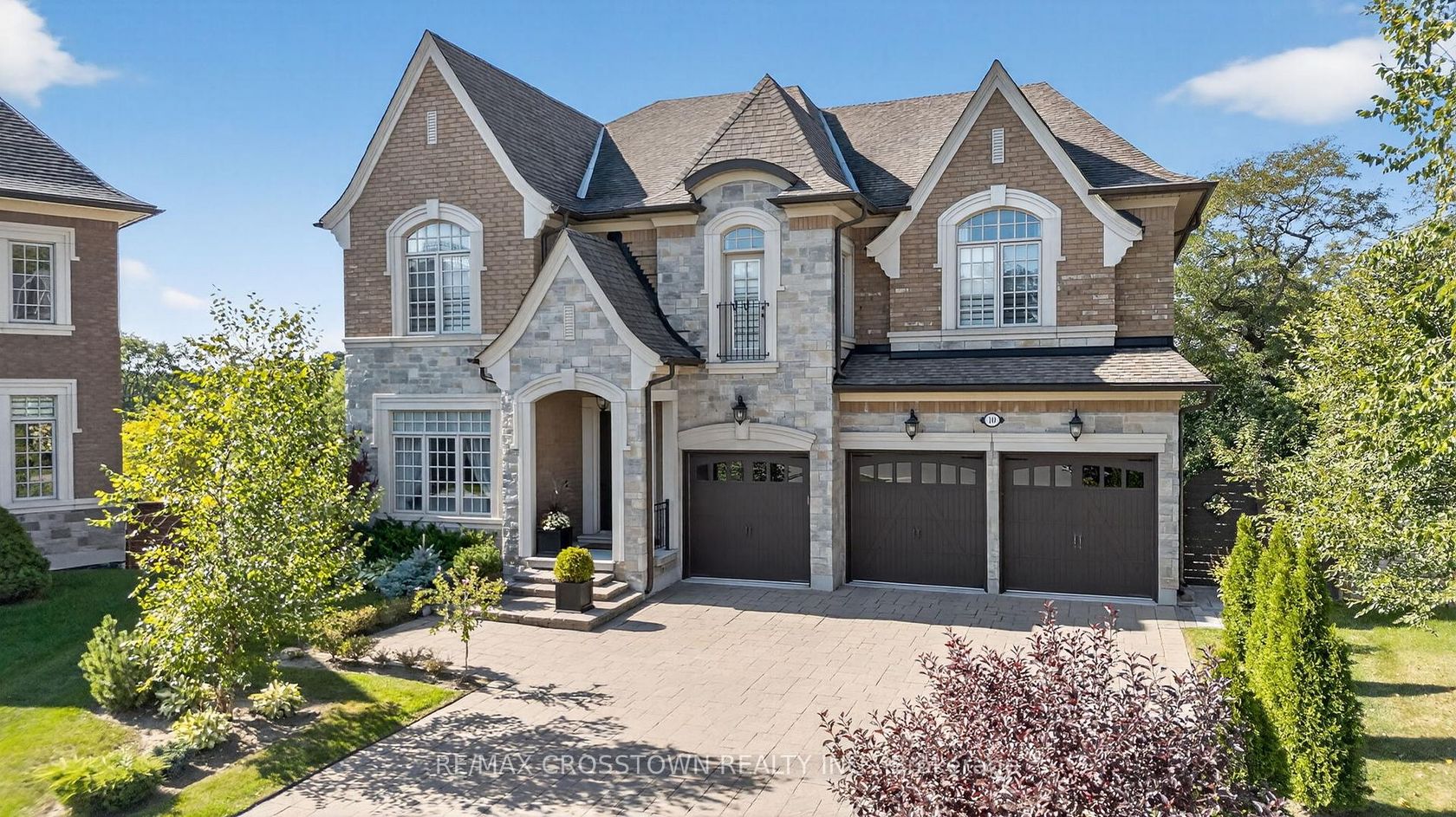 10 Annsleywood Court, Kleinburg, Vaughan 