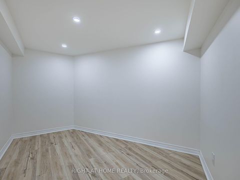 Photo 30 at 2 Giles Court, Jamestown, Toronto Photo 30 at 2 Giles Court, Jamestown, Toronto