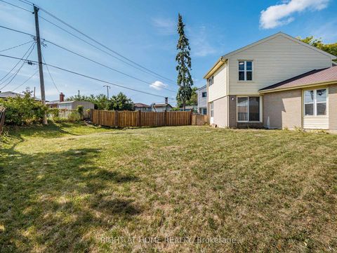 Photo 35 at 2 Giles Court, Jamestown, Toronto Photo 35 at 2 Giles Court, Jamestown, Toronto