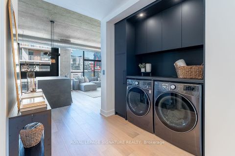Photo 3 at 705 - 60 Bathurst Street, Niagara, Toronto
