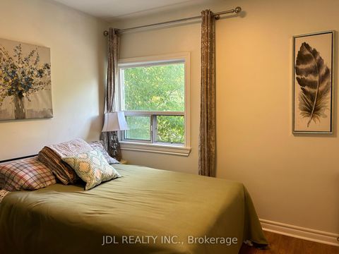 Photo 10 at 18 Cadillac Ave Avenue, Clanton Park, Toronto