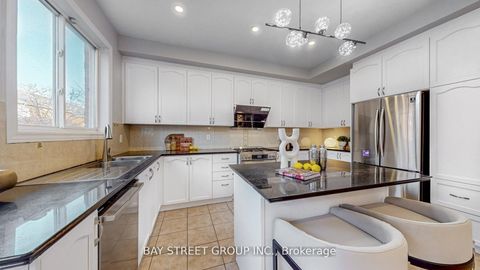 Photo 3 at 2292 Blue Oak Circle, WM Westmount, Oakville