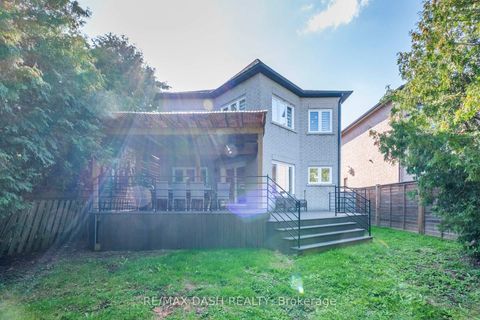 Photo 36 at 87 Vaughan Boulevard, Beverley Glen, Vaughan