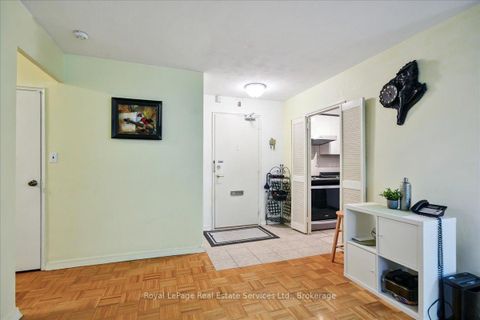 Photo 9 at 203 - 100 Coe Hill Drive, Swansea, Toronto