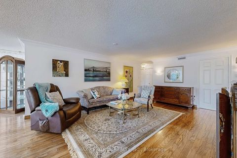 Photo 19 at 311 - 7300 Yonge Street, Yorkhill, Vaughan