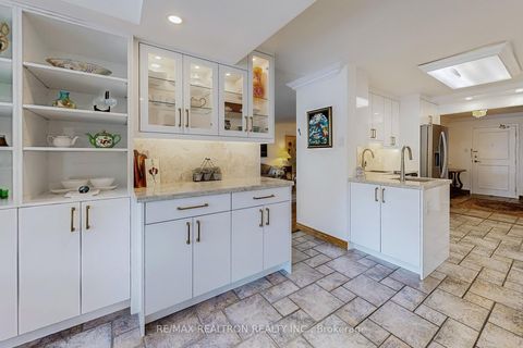 Photo 31 at 311 - 7300 Yonge Street, Yorkhill, Vaughan
