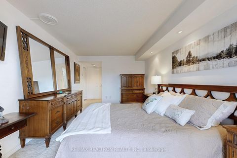 Photo 45 at 311 - 7300 Yonge Street, Yorkhill, Vaughan
