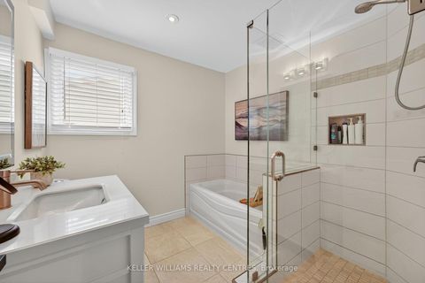 Photo 30 at 42 Buchanan Crescent, Aurora Village, Aurora