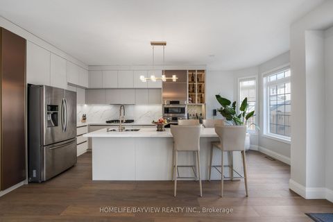 Photo 5 at 14 Montcalm Boulevard, Vellore Village, Vaughan