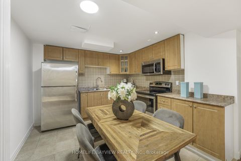 Photo 22 at 14 Montcalm Boulevard, Vellore Village, Vaughan