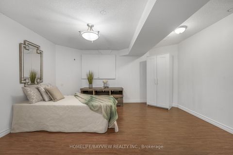 Photo 27 at 14 Montcalm Boulevard, Vellore Village, Vaughan