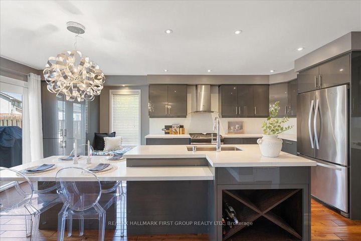 Photo 11 at 536 Woodmount Crescent, Samac, Oshawa
