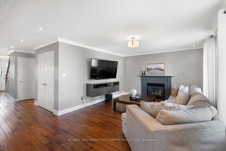 Photo 16 at 536 Woodmount Crescent, Samac, Oshawa