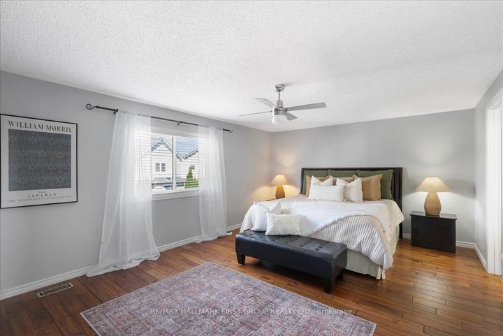 Photo 25 at 536 Woodmount Crescent, Samac, Oshawa