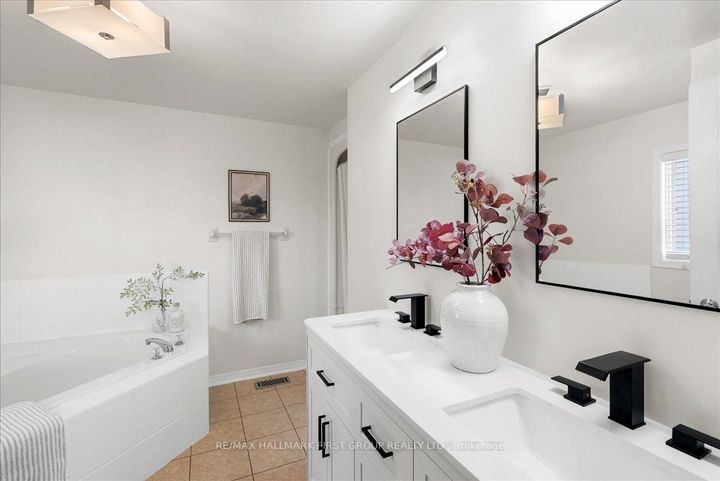 Photo 28 at 536 Woodmount Crescent, Samac, Oshawa