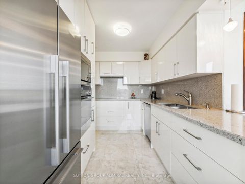 Photo 2 at 604 - 7 Townsgate Drive, Yorkhill, Vaughan