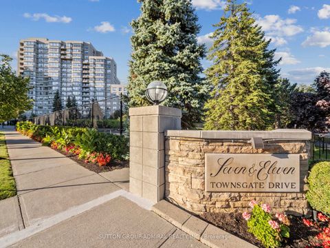 Photo 25 at 604 - 7 Townsgate Drive, Yorkhill, Vaughan