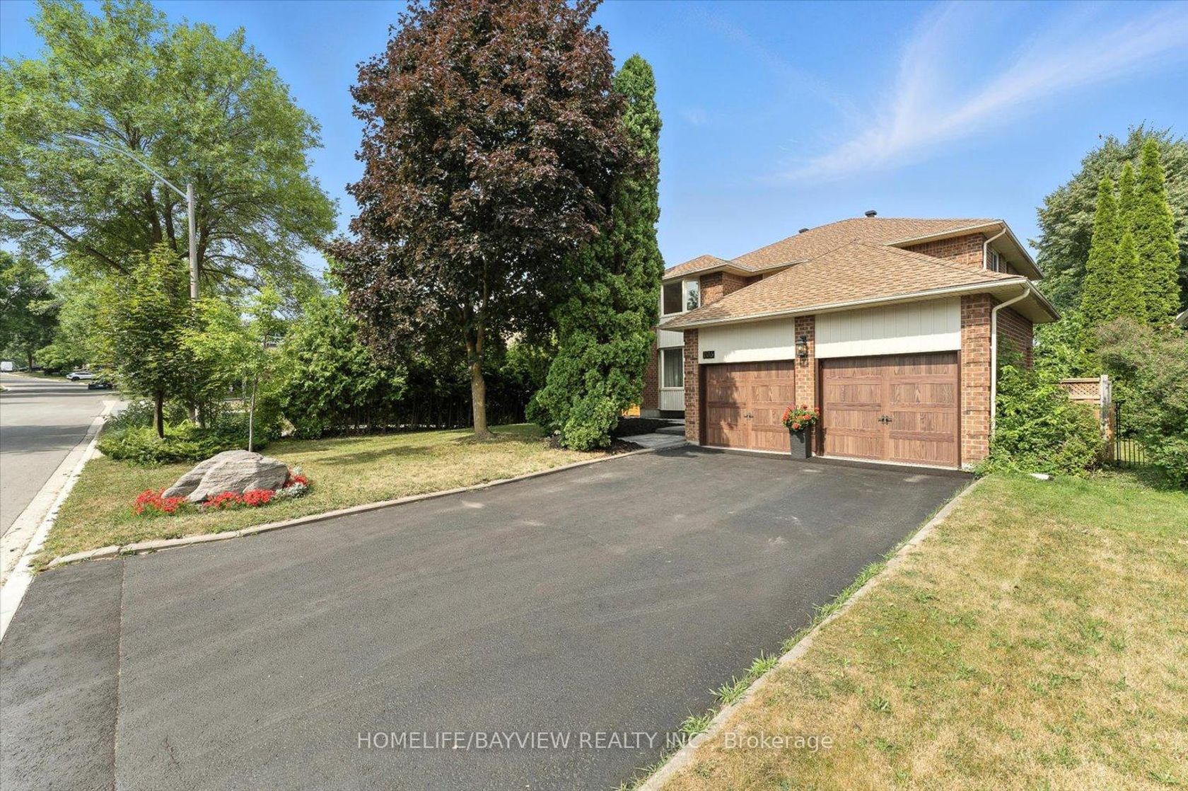 106 Crawford Rose Drive, Aurora Heights, Aurora 