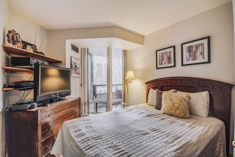 Photo 4 at 209 - 1101 Steeles Avenue W, Branson, Toronto