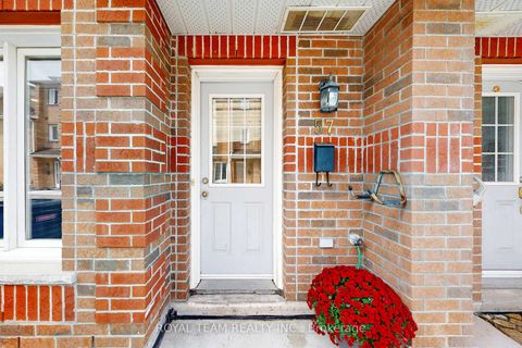 Photo 1 at 57 - 151 Townsgate Drive, Yorkhill, Vaughan