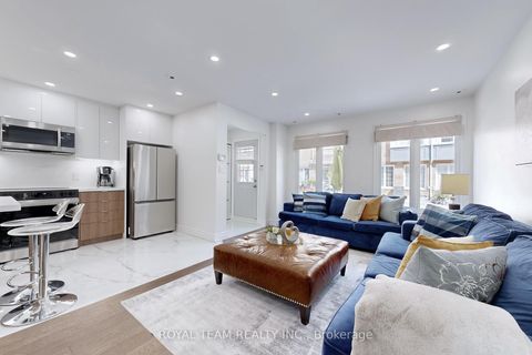 Photo 5 at 57 - 151 Townsgate Drive, Yorkhill, Vaughan