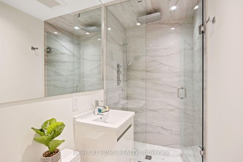 Photo 17 at 11 - 20 Budgell Terrace, Swansea, Toronto