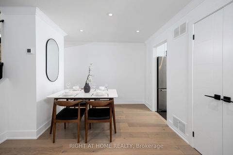Photo 25 at 11 - 20 Budgell Terrace, Swansea, Toronto