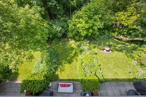 Photo 26 at 11 - 20 Budgell Terrace, Swansea, Toronto