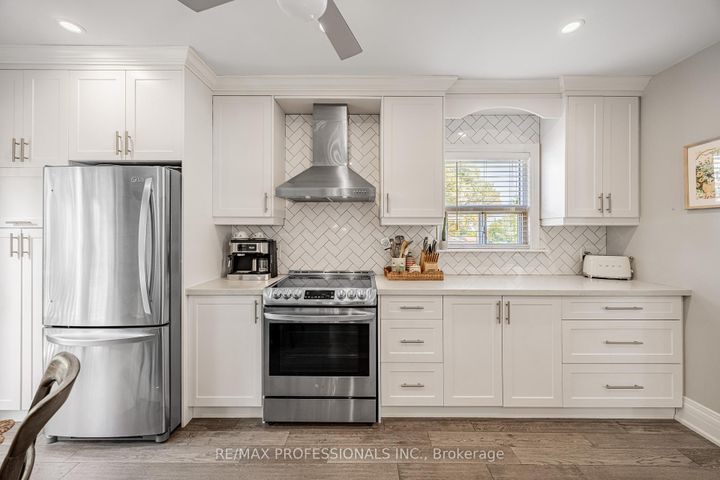 Photo 14 at 2236 Lawrence Avenue W, Humber Heights, Toronto