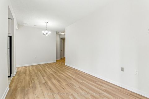 Photo 8 at 810 - 85 Bloor Street E, Yonge Corridor, Toronto