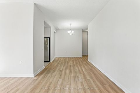 Photo 9 at 810 - 85 Bloor Street E, Yonge Corridor, Toronto