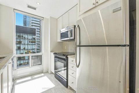 Photo 14 at 810 - 85 Bloor Street E, Yonge Corridor, Toronto