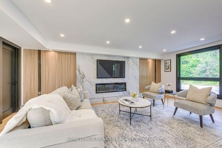 Photo 2 at 11024 Trafalgar Road, Stewarttown, Halton Hills