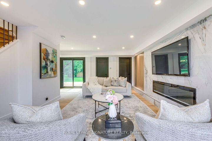 Photo 5 at 11024 Trafalgar Road, Stewarttown, Halton Hills