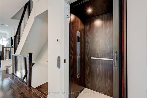 Photo 3 at 111 Powseland Crescent, West Woodbridge, Vaughan
