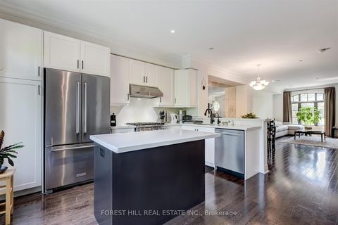Photo 10 at 111 Powseland Crescent, West Woodbridge, Vaughan