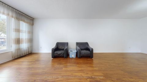 Photo 8 at 15 Thistlewaite Crescent, Malvern West, Toronto